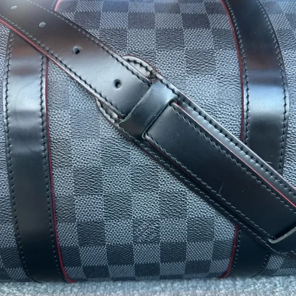 Louis Vuitton Keepall 55 Bandoulière Damier Graphite Red Trim Limited Edition - Picture 6 of 8